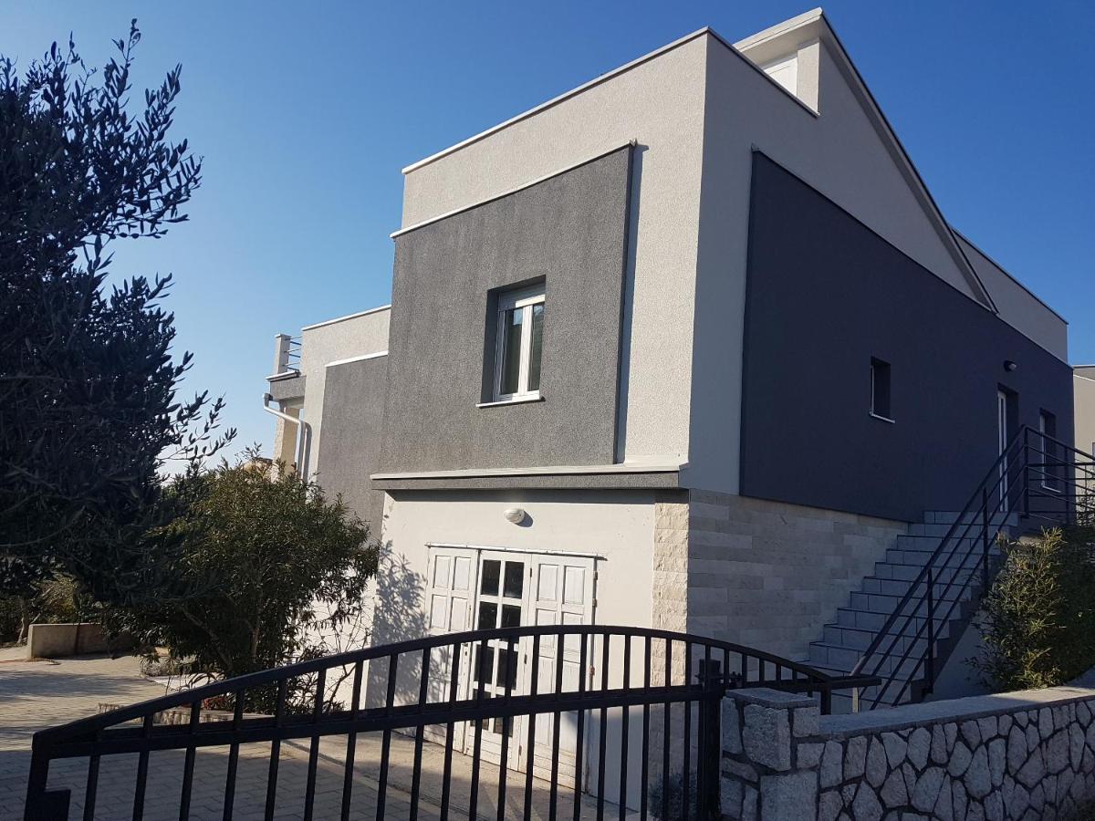 Allegro Apartments Novalja Exterior photo